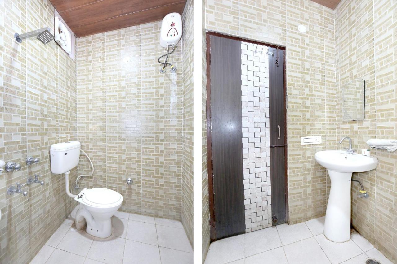 Oyo 8105 Royale Guest House Ludhiana Bagian luar foto